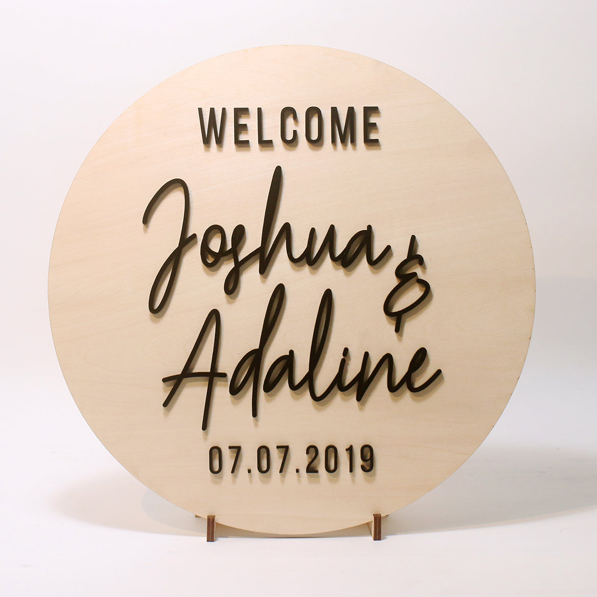 Wedding Sign - Round Wood Signage with Pop-up Text