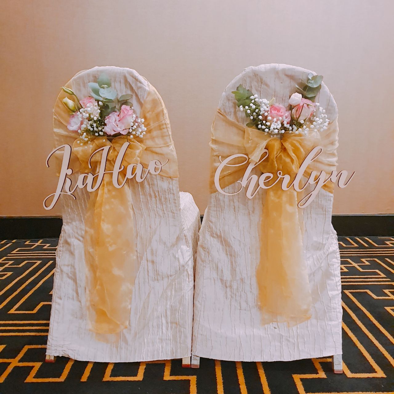Wedding chair names | Beachweddingtips.com